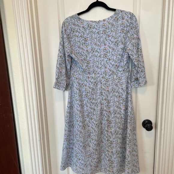 Gorgeous Floral Mid Length Dress - Picture 5 of 5